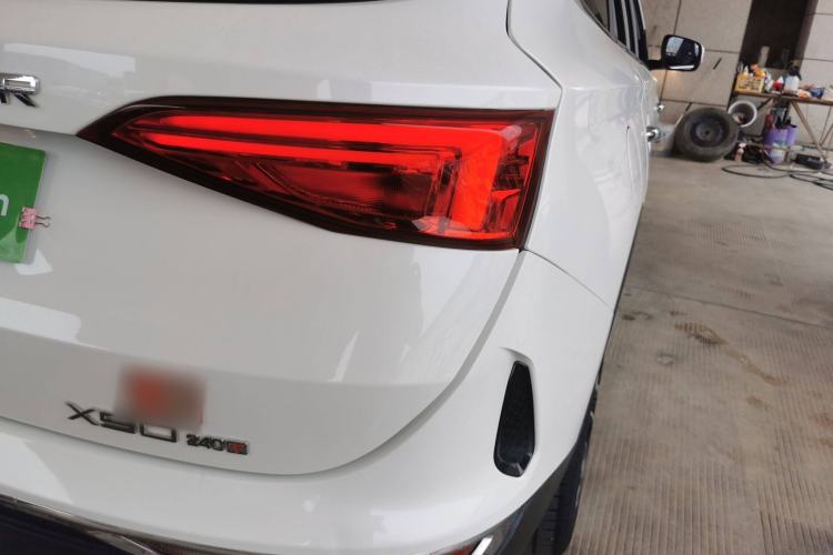 Used JETOUR X90 2019 1.5T Manual Smart Enjoyment 7-Seater China VI Standard Right Rear Taillight