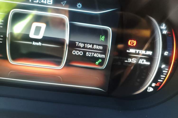 Used JETOUR X90 2019 1.5T Manual Smart Enjoyment Version 5 Seats China V Standard Odometer Close Up