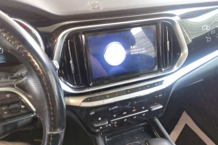 Used JETOUR X90 2019 1.6T DCT Smart Travel Edition 6 Seats China VI Standard Audio And AC Panel