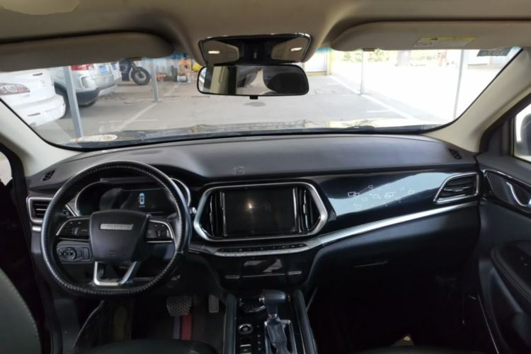 Used JETOUR X90 2019 1.6T DCT Smart Travel Edition 6 Seats China VI Standard Center Console