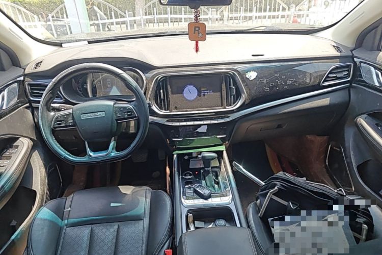 Used JETOUR X90 2019 1.5T DCT Luxury Model 5 Seats China VI Standard Center Console