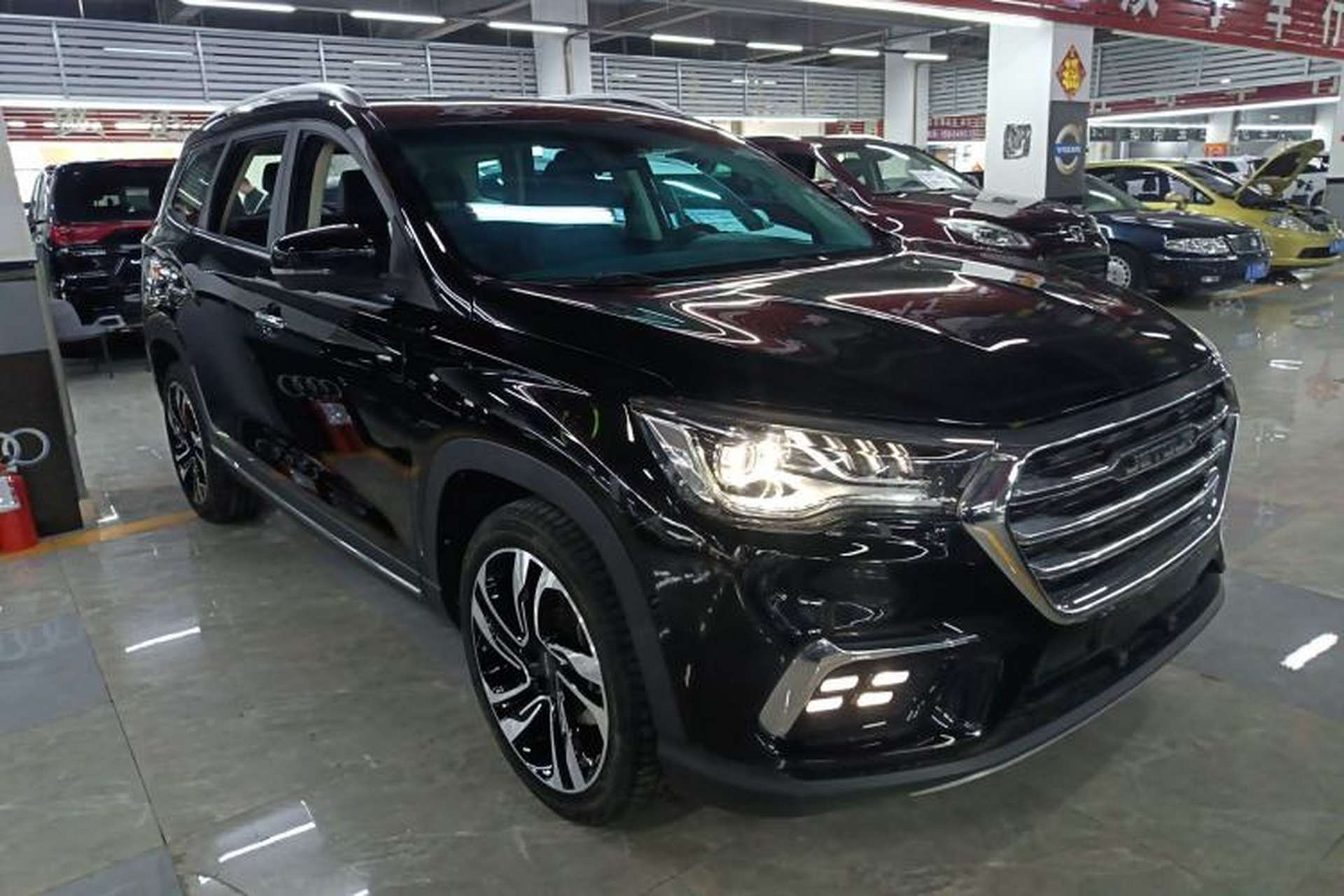 Used JETOUR X90 2019 1.6T DCT Luxury Touring Edition 5 Seats China VI Standard Front Right 45 Deg