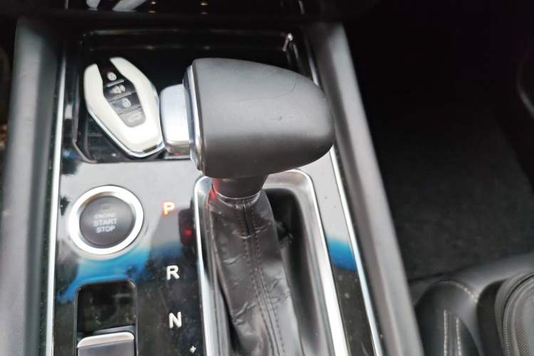 Used JETOUR X90 2019 1.6T DCT Luxury Touring Edition 5 Seats China VI Standard Gear Lever