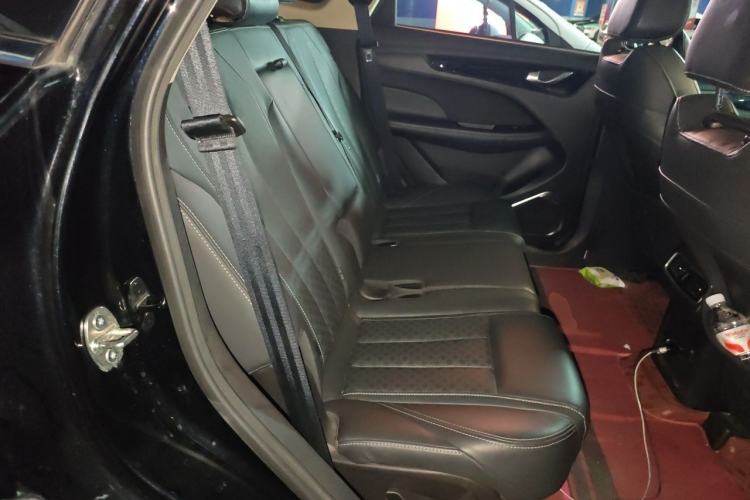 Used JETOUR X90 2019 1.6T DCT Luxury Touring Edition 5 Seats China VI Standard Left Rear Seat