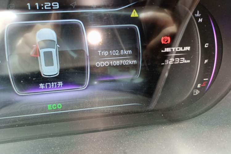 Used JETOUR X90 2019 1.5T Automatic Enjoyment Model 5 Seats China V Emission Standard Odometer Close Up