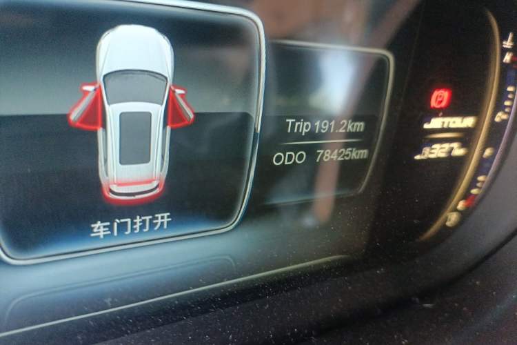 Used JETOUR X90 2019 1.5T Manual Enjoyment Model 6 Seats China V Emission Standard Odometer Close Up