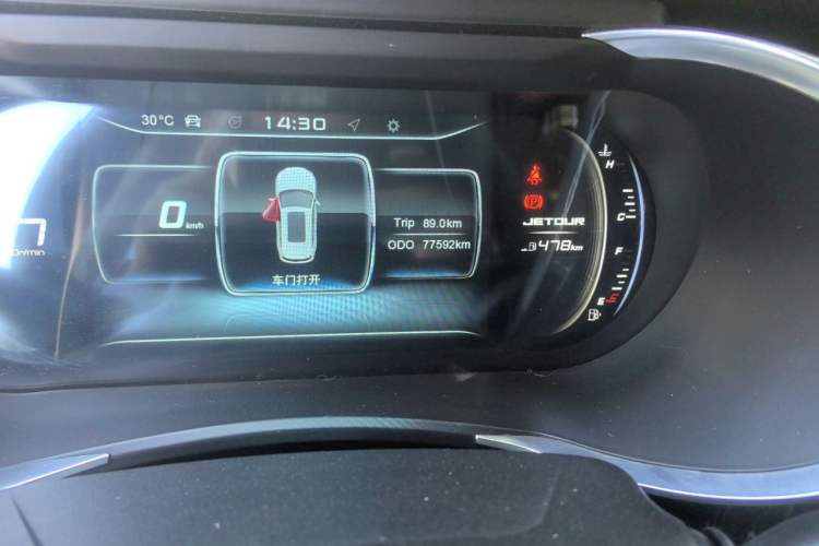 Used JETOUR X90 2019 1.5T Manual Enjoyment Model 6 Seats China V Emission Standard Odometer Close Up