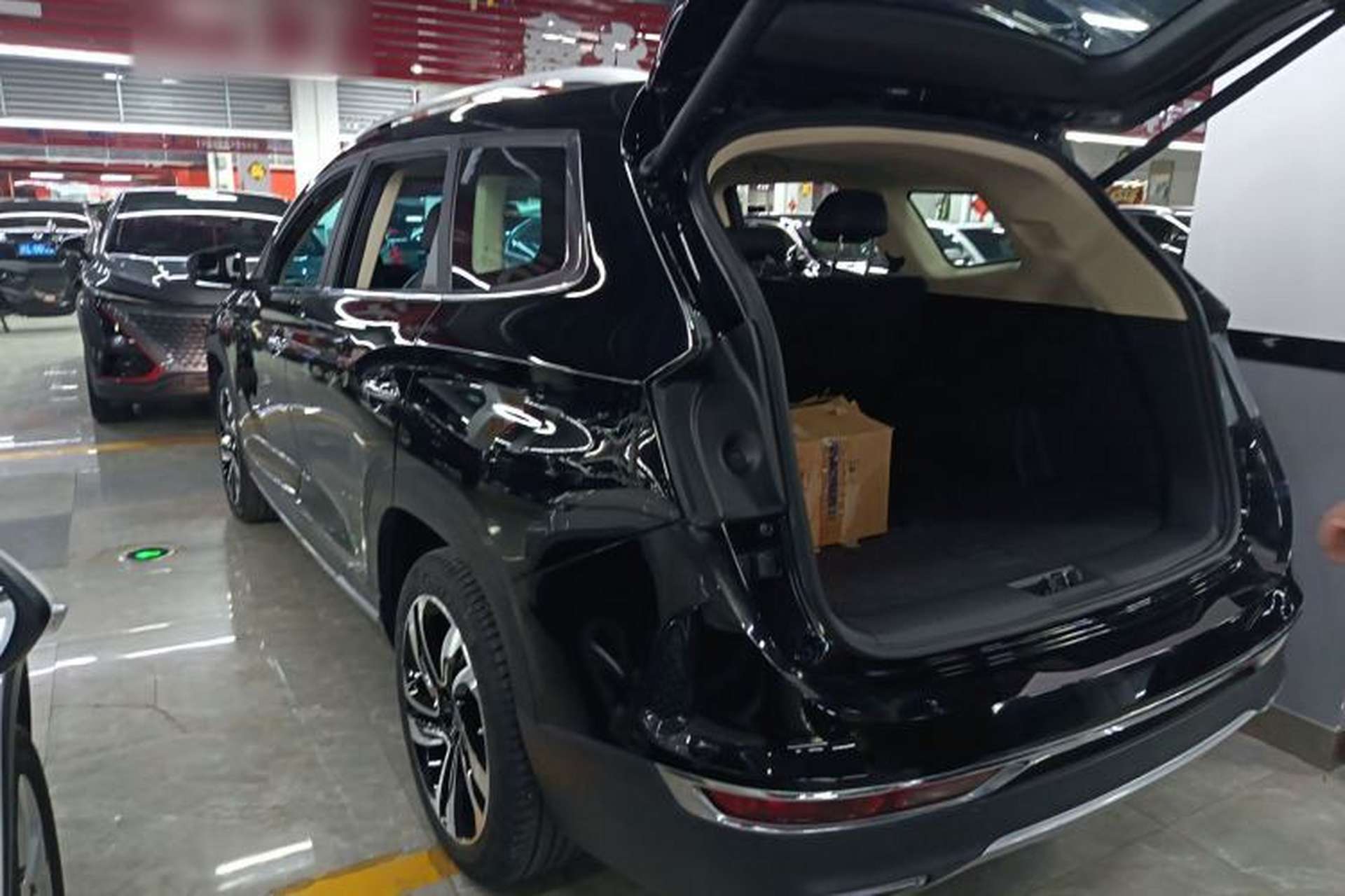 Used JETOUR X90 2019 1.6T DCT Luxury Touring Edition 5 Seats China VI Standard Rear Left 45 Deg