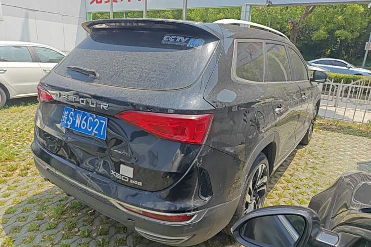 Used JETOUR X90 2019 1.5T DCT Luxury Model 5 Seats China VI Standard Rear Right 45 Deg