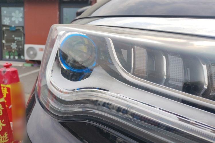 Used JETOUR X90 2019 1.5T Manual Enjoyment Model 6 Seats China VI Standard Right Front Headlight