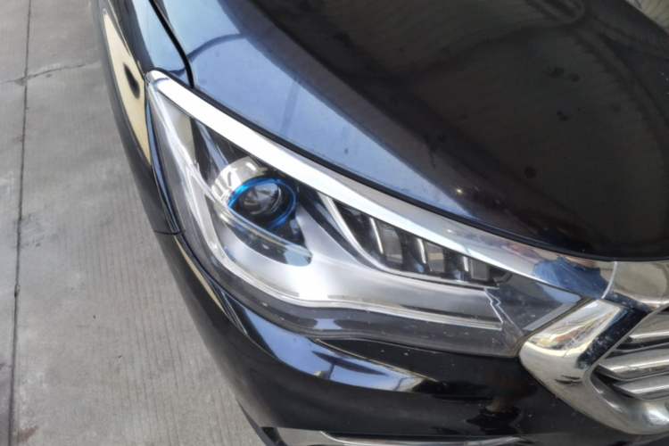 Used JETOUR X90 2019 1.6T DCT Smart Travel Edition 6 Seats China VI Standard Right Front Headlight