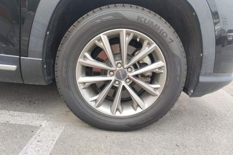 Used JETOUR X90 2019 1.5T Manual Enjoyment Model 6 Seats China VI Standard Right Front Wheel Hub