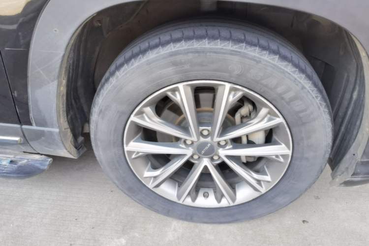 Used JETOUR X90 2019 1.6T DCT Smart Travel Edition 6 Seats China VI Standard Right Front Wheel Hub