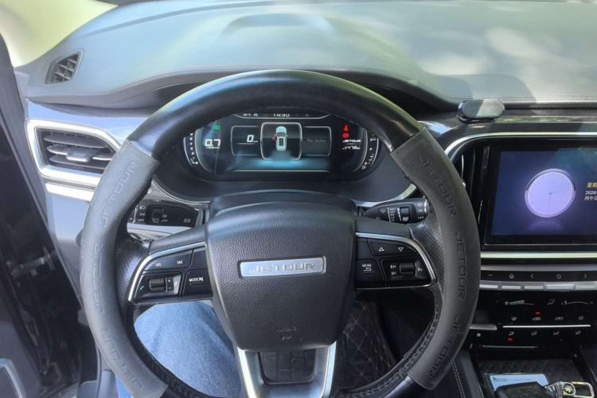 Used JETOUR X90 2019 1.5T Manual Enjoyment Model 6 Seats China V Emission Standard Steering Wheel