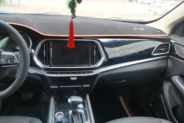 Used JETOUR X90 2019 1.5T Automatic Enjoyment Model 5 Seats China V Emission Standard Audio And AC Panel
