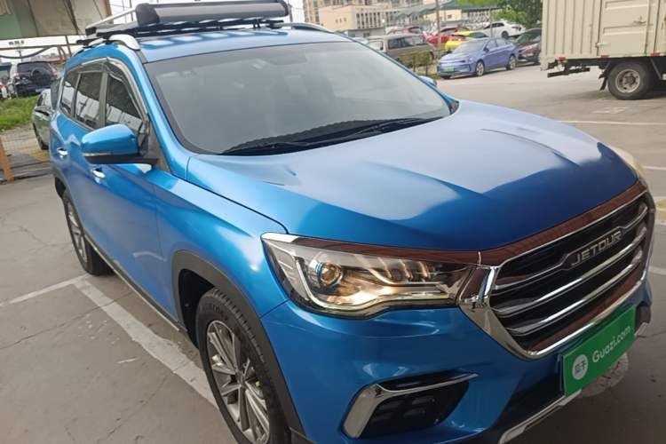 Used JETOUR X90 2019 1.5T Automatic Enjoyment Model 7 Seats China V Standard Front Right 45 Deg