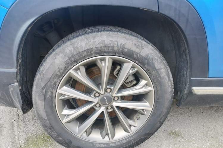 Used JETOUR X90 2019 1.5T Automatic Enjoyment Model 5 Seats China V Emission Standard Right Rear Wheel Hub