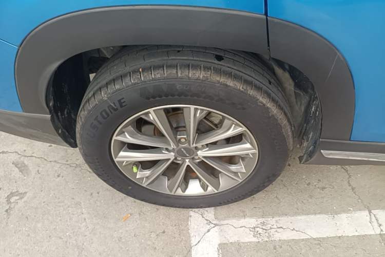 Used JETOUR X90 2019 1.5T Automatic Enjoyment Model 7 Seats China V Standard Right Rear Wheel Hub