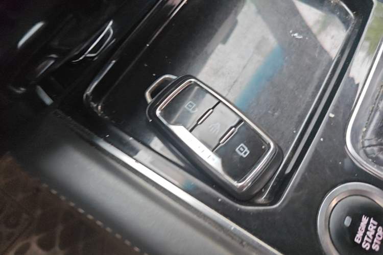 Used JETOUR X90 2019 1.5T Manual Smart Enjoyment Version 5 Seats China V Standard Vehicle Key