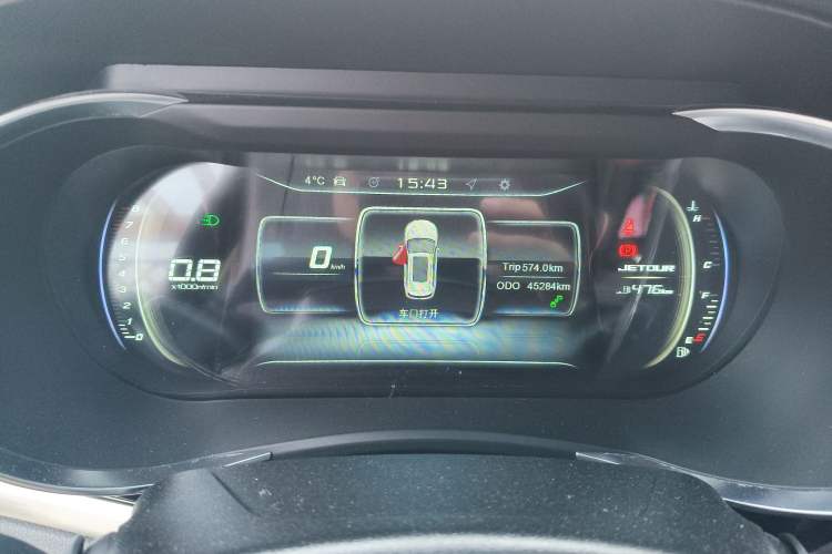 Used JETOUR X90 2019 1.5T Manual Smart Enjoyment Model 6 Seats China V Emission Standard Odometer Close Up