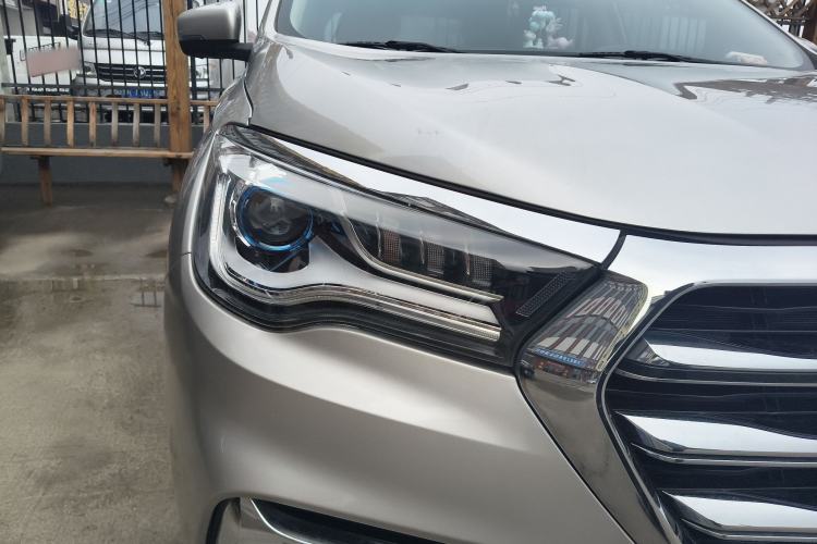 Used JETOUR X90 2019 1.5T Manual Smart Enjoyment Model 6 Seats China V Emission Standard Right Front Headlight