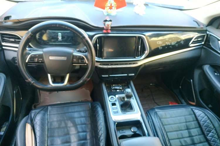 Used JETOUR X90 2019 1.5T Manual Smart Enjoyment Version 5 Seats China V Standard Center Console