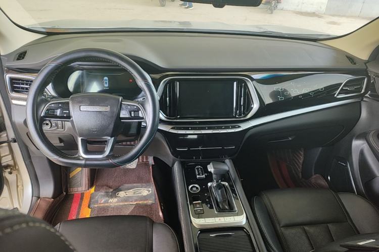 Used JETOUR X90 2019 1.5T Automatic Luxury Model 5 Seats Emission Standard China V Center Console