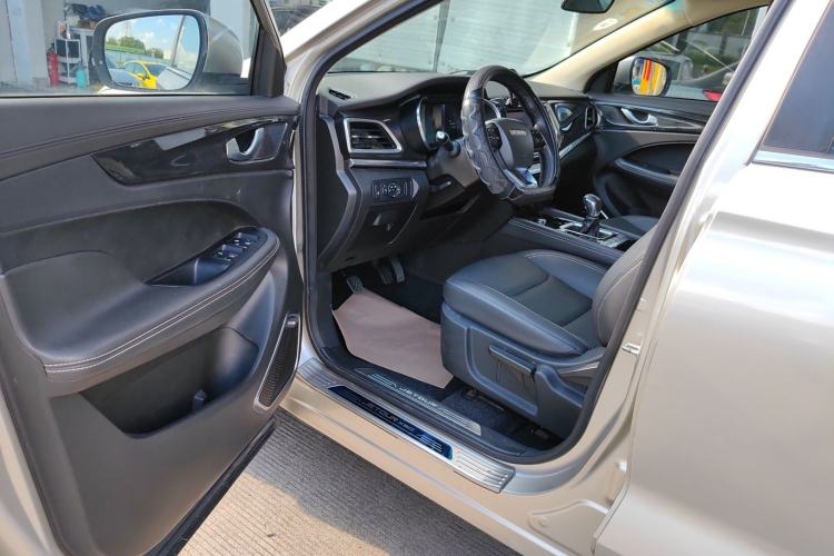 Used JETOUR X90 2019 1.5T Manual Enjoyment Model 6 Seats China V Emission Standard Driver Seat