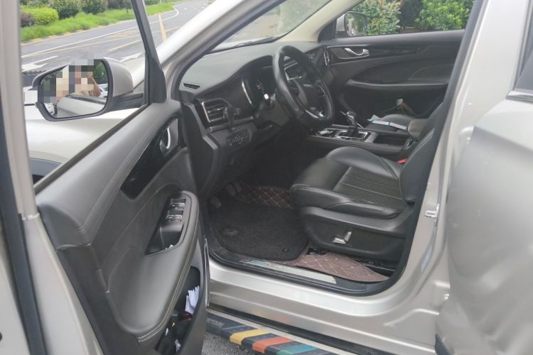 Used JETOUR X90 2019 1.5T Manual Smart Enjoyment Model 6 Seats China V Emission Standard Driver Seat
