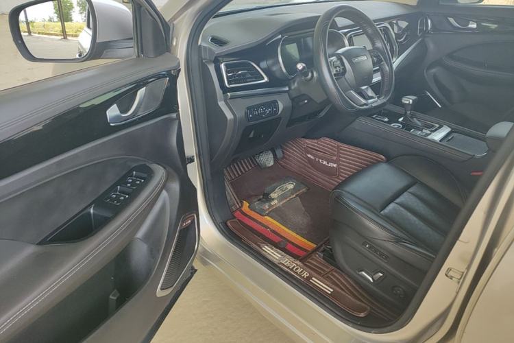 Used JETOUR X90 2019 1.5T Automatic Luxury Model 5 Seats Emission Standard China V Driver Seat