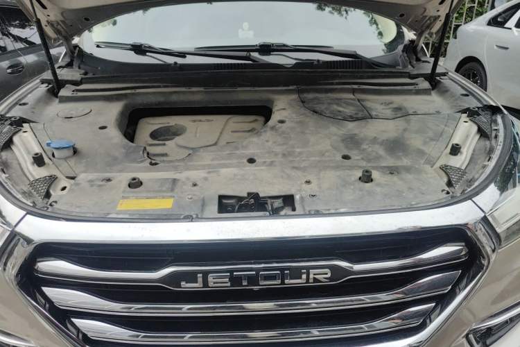 Used JETOUR X90 2019 1.5T Manual Smart Enjoyment 7-Seater China VI Standard Engine Bay