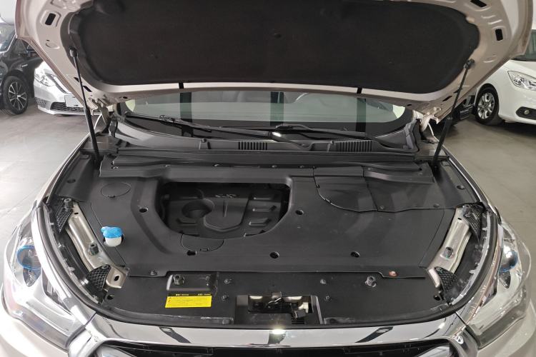 Used JETOUR X90 2019 1.5T Manual Smart Enjoyment Version 6 Seats China VI Standard Engine Bay