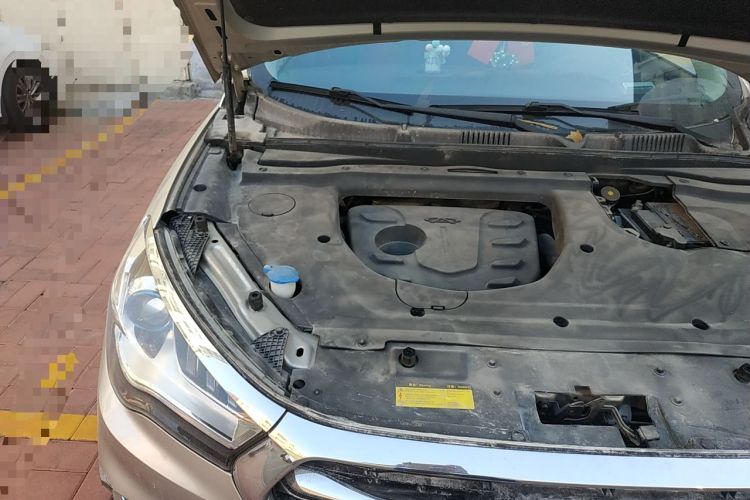 Used JETOUR X90 2019 1.5T Manual Smart Enjoyment Version 5 Seats China V Standard Engine Bay Right