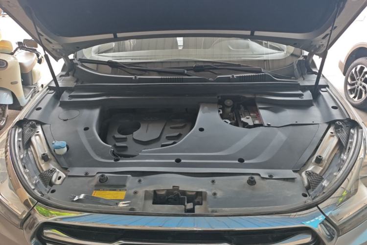 Used JETOUR X90 2019 1.5T Automatic Smart Enjoyment 6-Seater Emission Standard China V Engine Bay