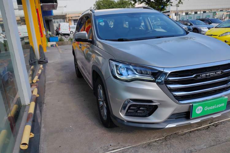 Used JETOUR X90 2019 1.5T Manual Enjoyment Model 6 Seats China V Emission Standard Front Right 45 Deg