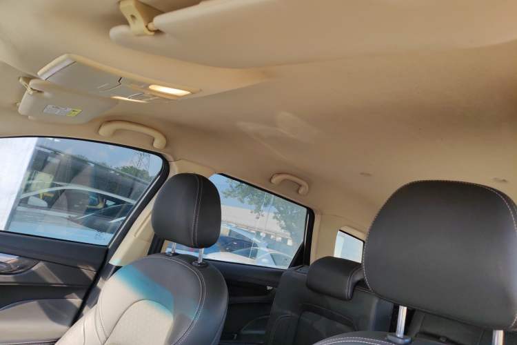 Used JETOUR X90 2019 1.5T Manual Enjoyment Model 6 Seats China V Emission Standard Headliner