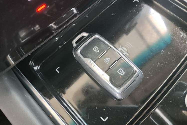 Used JETOUR X90 2019 1.5T Automatic Luxury Model 5 Seats Emission Standard China V Interior 1