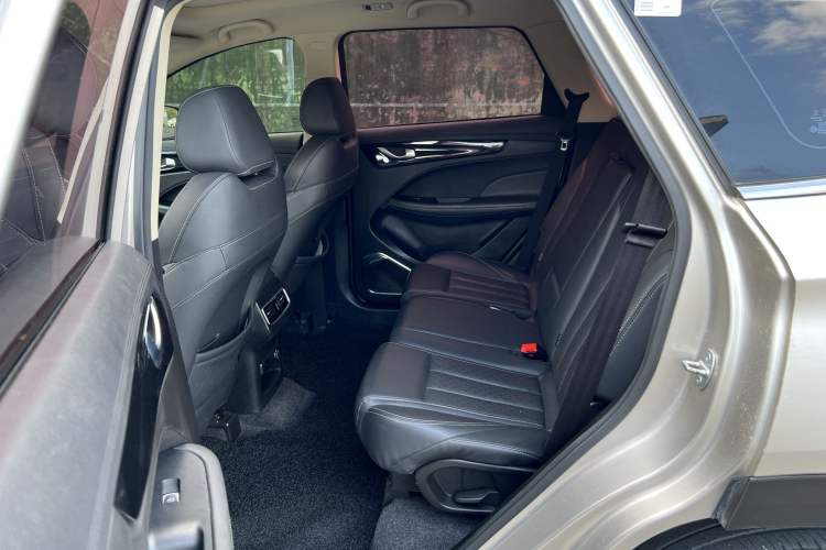 Used JETOUR X90 2019 1.5T Automatic Smart Enjoyment 6-Seater Emission Standard China V Interior 3