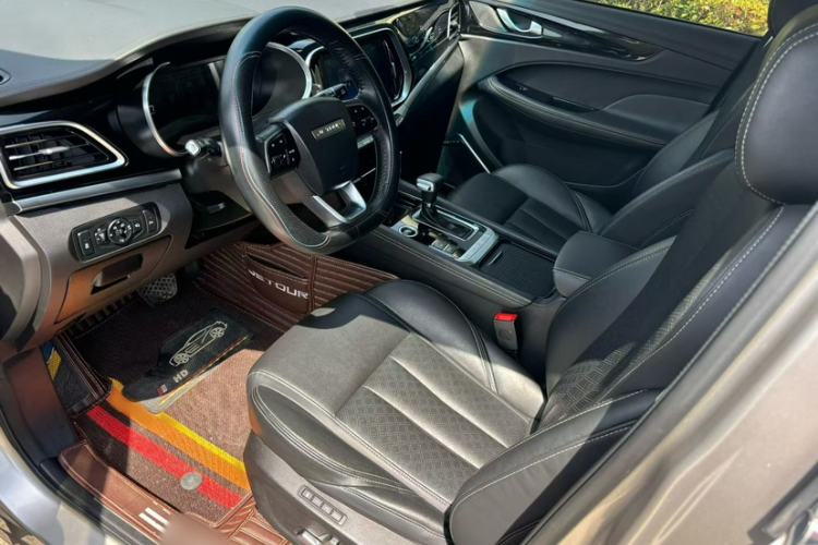 Used JETOUR X90 2019 1.5T Automatic Luxury Model 5 Seats Emission Standard China V Interior 3