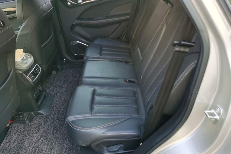 Used JETOUR X90 2019 1.5T Automatic Smart Enjoyment 6-Seater Emission Standard China V Interior 4