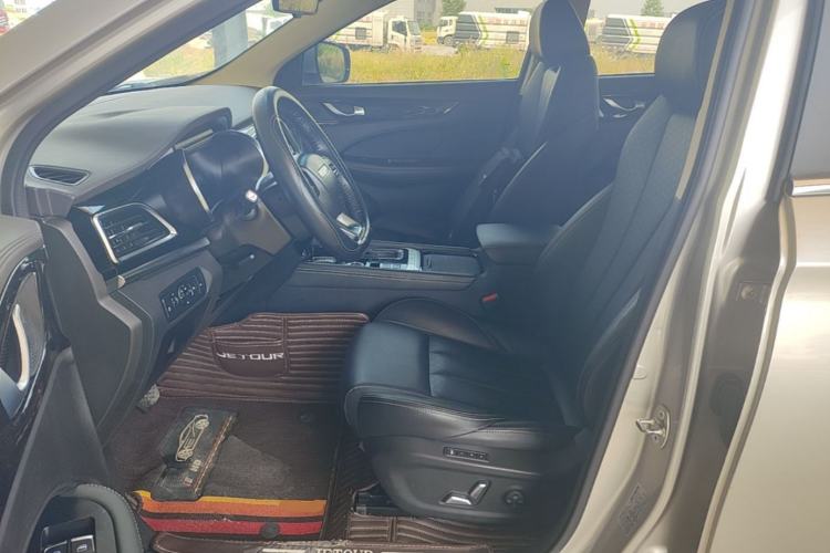 Used JETOUR X90 2019 1.5T Automatic Luxury Model 5 Seats Emission Standard China V Left Front Seat