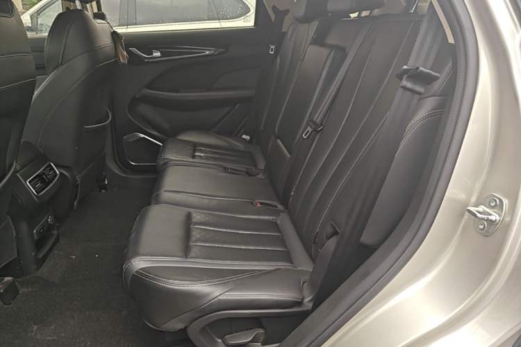 Used JETOUR X90 2019 1.5T Automatic Luxury 7-Seater China V Standard Left Rear Seat