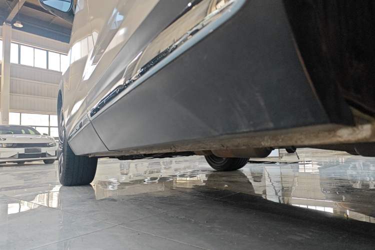 Used JETOUR X90 2019 1.6T DCT Zhaolü Edition 5 Seats China VI Standard Left Side Sill