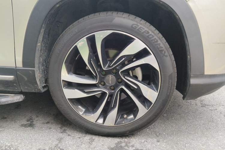 Used JETOUR X90 2019 1.5T Manual Smart Enjoyment Model 6 Seats China V Emission Standard Right Front Wheel Hub