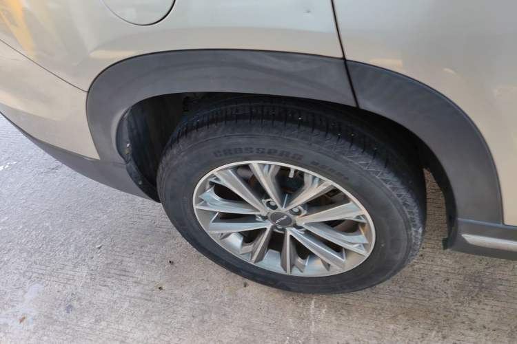 Used JETOUR X90 2019 1.5T Manual Enjoyment Model 6 Seats China V Emission Standard Right Rear Wheel Hub
