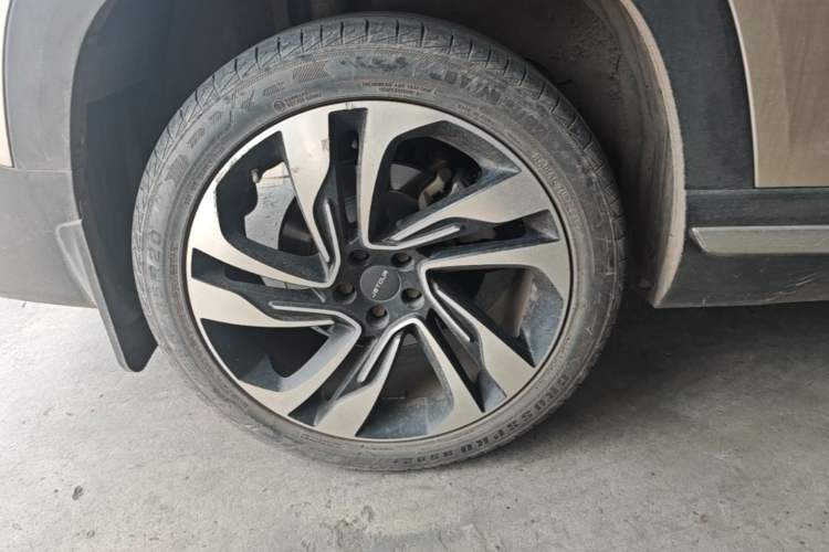 Used JETOUR X90 2019 1.5T Automatic Smart Enjoyment 6-Seater Emission Standard China V Right Rear Wheel Hub