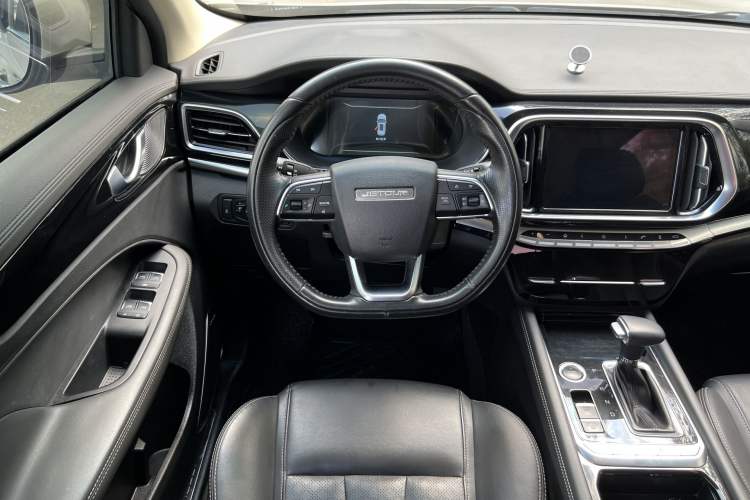 Used JETOUR X90 2019 1.5T Automatic Smart Enjoyment 6-Seater Emission Standard China V Steering Wheel