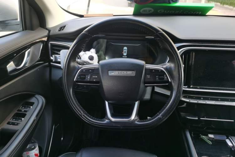 Used JETOUR X90 2019 1.5T Automatic Smart Enjoyment 6-Seater Emission Standard China V Steering Wheel