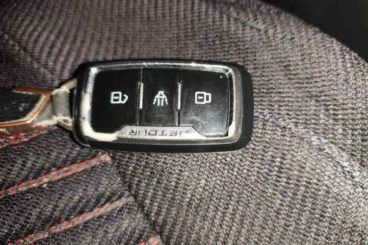 Used JETOUR X90 2019 1.5T DCT Smart Enjoyment Model 6 Seats China VI Standard Vehicle Key