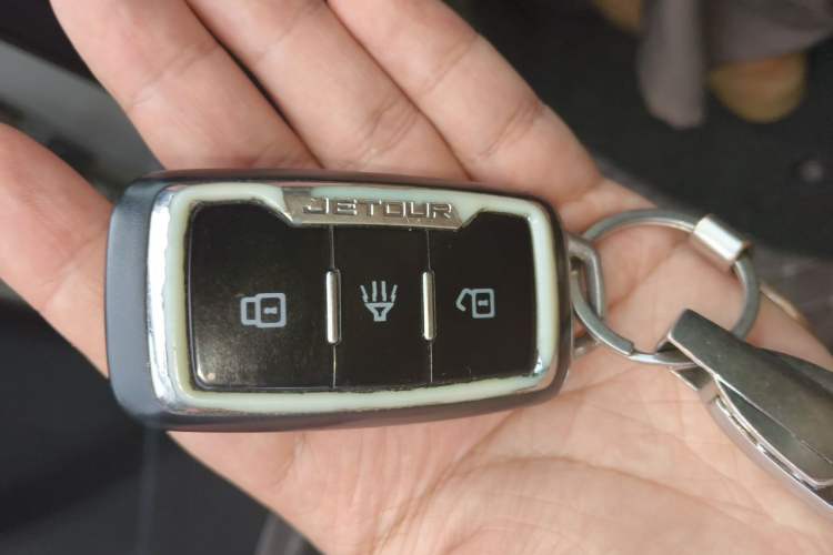 Used JETOUR X90 2019 1.5T Manual Smart Enjoyment Model 6 Seats China V Emission Standard Vehicle Key